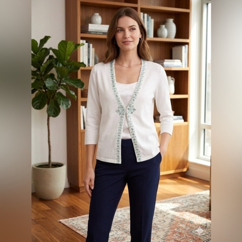 NWT New York & Co Women’s X Small White Knit Blue Beaded Cardigan Sweater Top XS